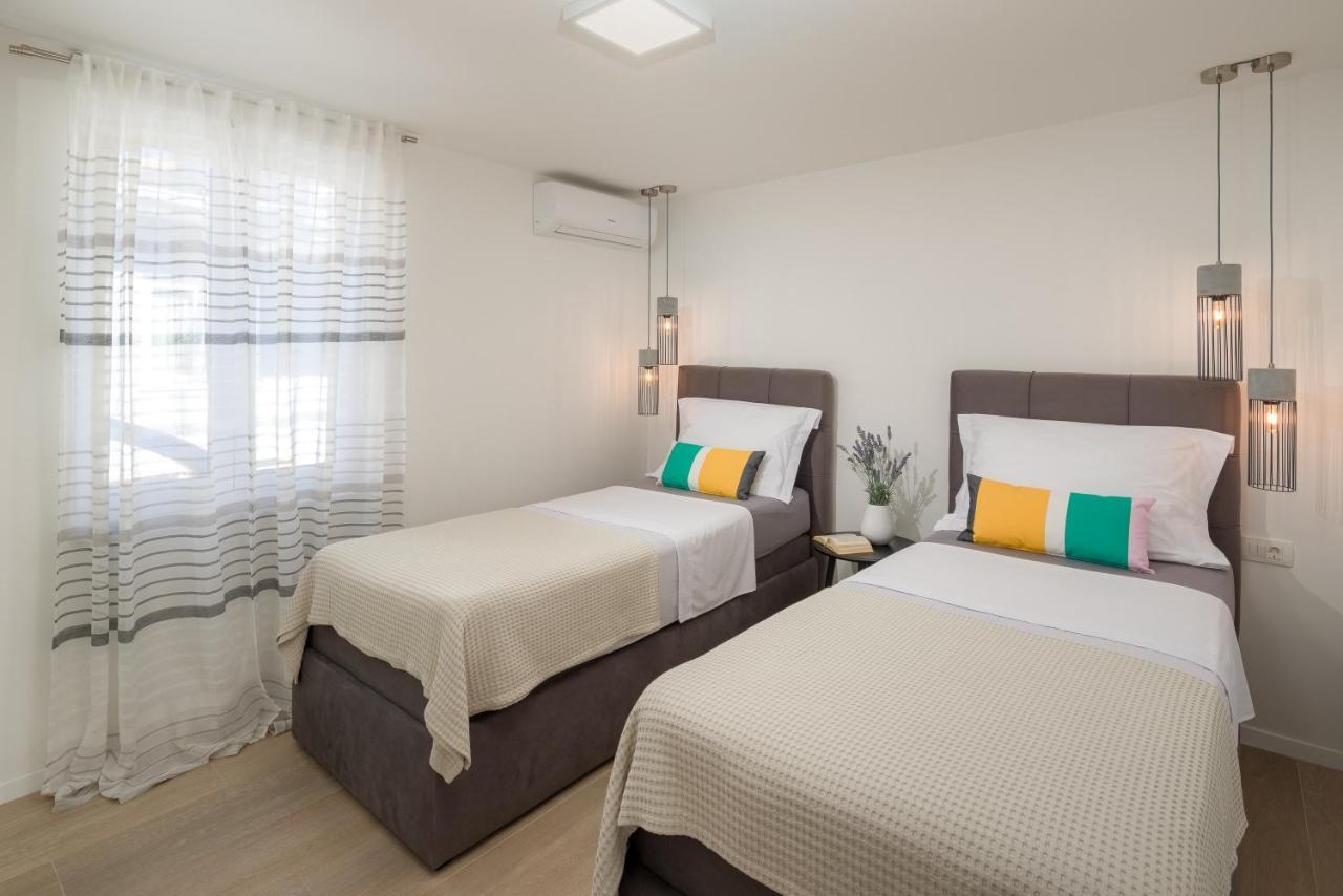 Villa Roko- The Spacious Luxury Трогір Екстер'єр фото